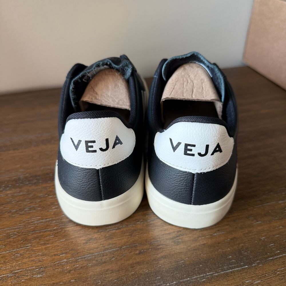 Veja Campo V-10 Sneakers - Picture 3 of 6